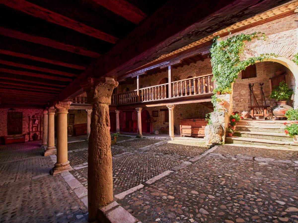 Posada De San Millan Sepulveda Bagian luar foto