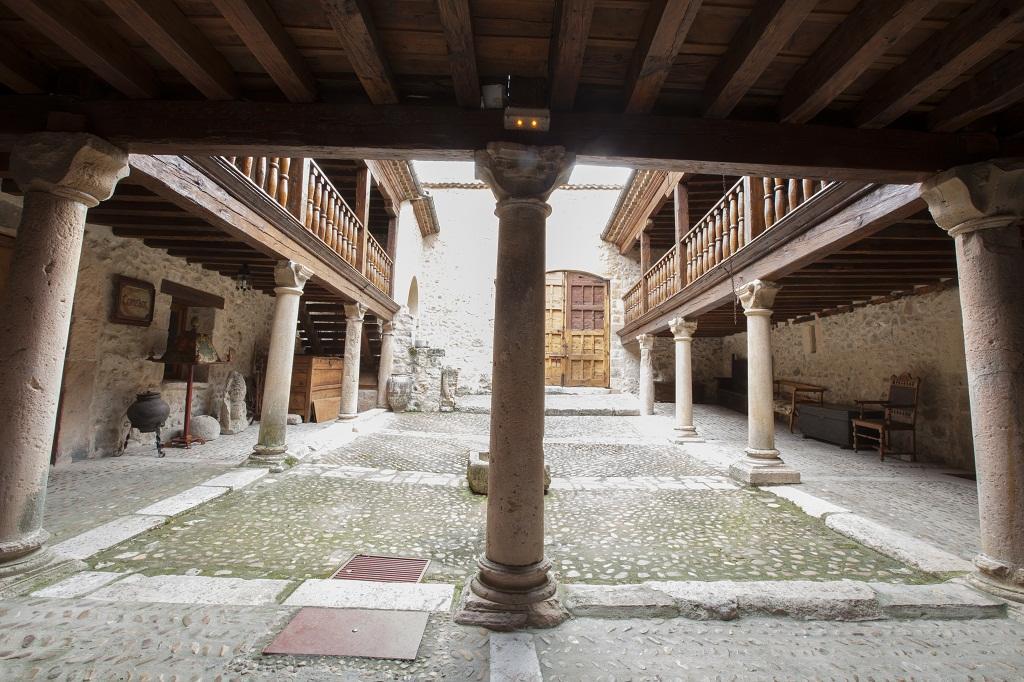 Posada De San Millan Sepulveda Bagian luar foto