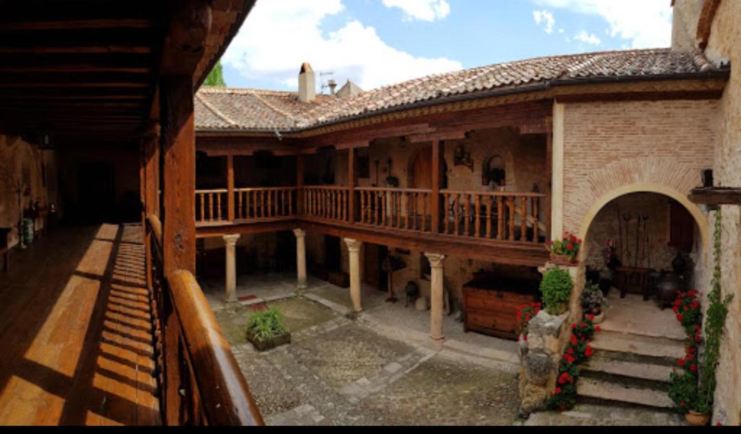 Posada De San Millan Sepulveda Bagian luar foto